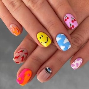 24 Pieces Fake Press On Nails